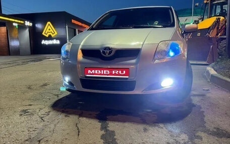 Toyota Auris II, 2008 год, 670 000 рублей, 1 фотография