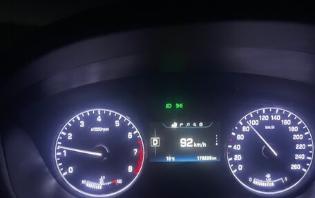 Hyundai Genesis II, 2016 год, 1 750 000 рублей, 17 фотография