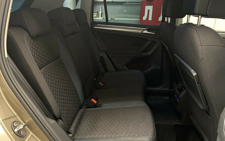Volkswagen Tiguan II, 2019 год, 2 099 000 рублей, 8 фотография
