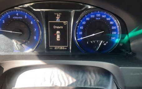 Toyota Camry, 2018 год, 1 870 000 рублей, 5 фотография