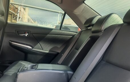 Toyota Camry, 2018 год, 1 870 000 рублей, 6 фотография