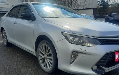 Toyota Camry, 2018 год, 1 870 000 рублей, 2 фотография