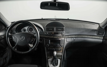 Mercedes-Benz E-Класс, 2002 год, 699 000 рублей, 10 фотография