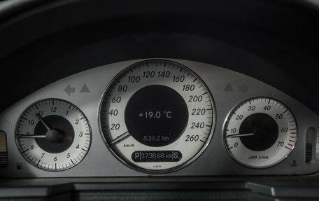 Mercedes-Benz E-Класс, 2002 год, 699 000 рублей, 12 фотография