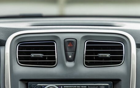 Renault Sandero II рестайлинг, 2017 год, 1 088 000 рублей, 20 фотография