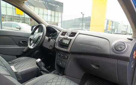 Renault Logan II, 2021 год, 915 000 рублей, 13 фотография