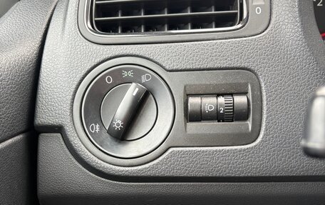 Volkswagen Polo VI (EU Market), 2015 год, 946 000 рублей, 21 фотография