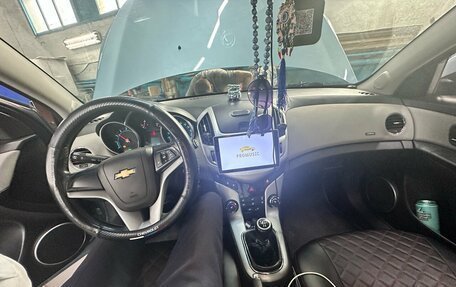 Chevrolet Cruze II, 2013 год, 699 000 рублей, 3 фотография