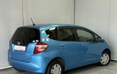 Honda Fit III, 2010 год, 795 000 рублей, 2 фотография