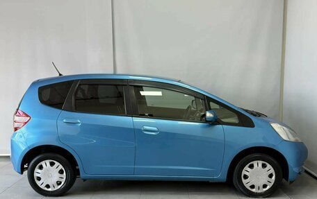 Honda Fit III, 2010 год, 795 000 рублей, 9 фотография