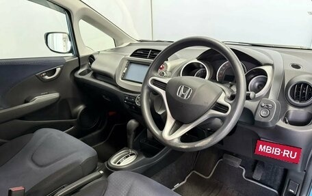 Honda Fit III, 2010 год, 795 000 рублей, 3 фотография