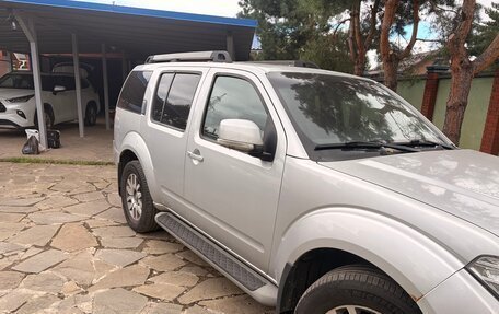 Nissan Pathfinder, 2010 год, 1 100 000 рублей, 2 фотография