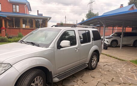 Nissan Pathfinder, 2010 год, 1 100 000 рублей, 3 фотография
