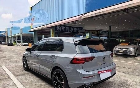 Volkswagen Golf VIII, 2023 год, 2 110 000 рублей, 10 фотография