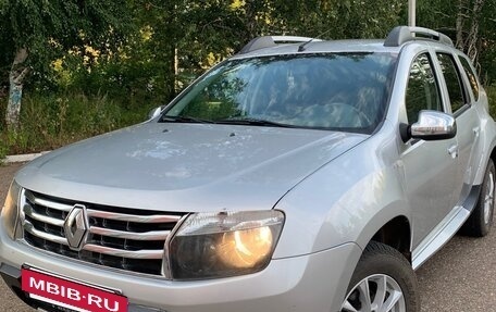 Renault Duster I рестайлинг, 2013 год, 990 000 рублей, 2 фотография