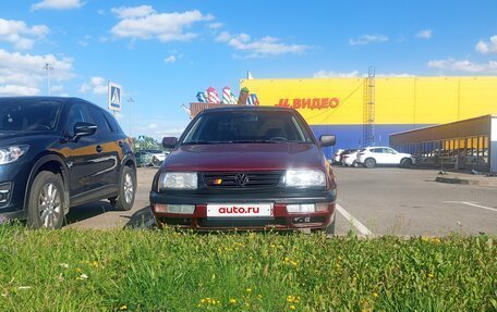 Volkswagen Vento, 1993 год, 165 000 рублей, 2 фотография