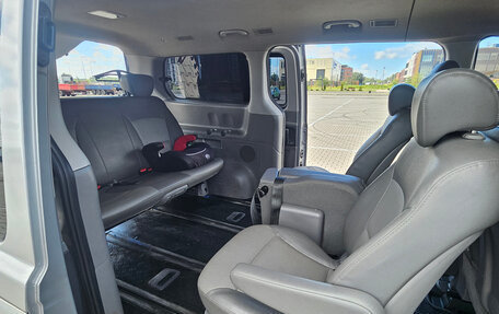 Hyundai Grand Starex Grand Starex I рестайлинг 2, 2011 год, 1 490 000 рублей, 5 фотография