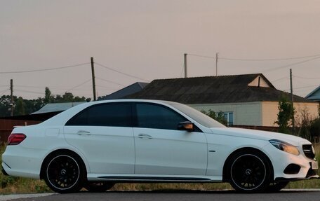 Mercedes-Benz E-Класс, 2015 год, 2 500 000 рублей, 4 фотография