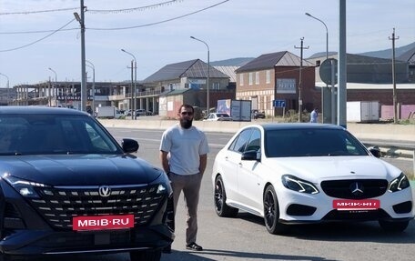 Mercedes-Benz E-Класс, 2015 год, 2 500 000 рублей, 2 фотография