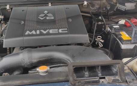 Mitsubishi Pajero IV, 2008 год, 1 600 000 рублей, 3 фотография