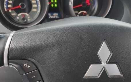 Mitsubishi Pajero IV, 2008 год, 1 600 000 рублей, 5 фотография