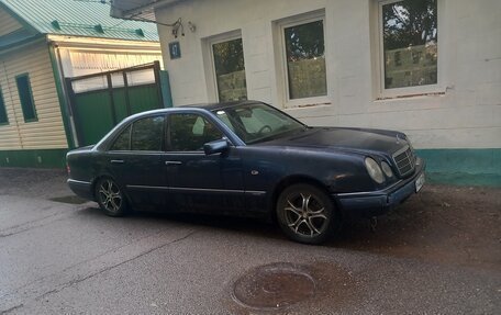 Mercedes-Benz E-Класс, 1997 год, 220 000 рублей, 5 фотография