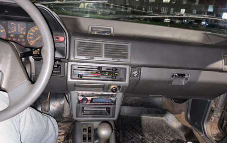 Mazda 626, 1985 год, 98 000 рублей, 10 фотография