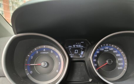 Hyundai Avante, 2012 год, 880 000 рублей, 9 фотография