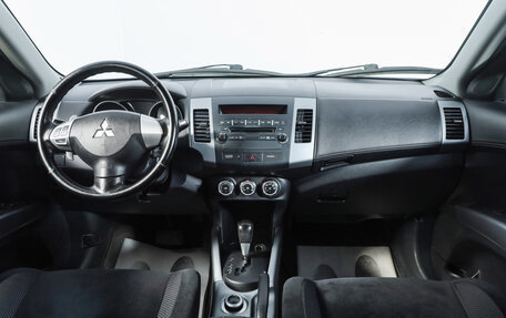 Mitsubishi Outlander III рестайлинг 3, 2011 год, 1 279 000 рублей, 8 фотография