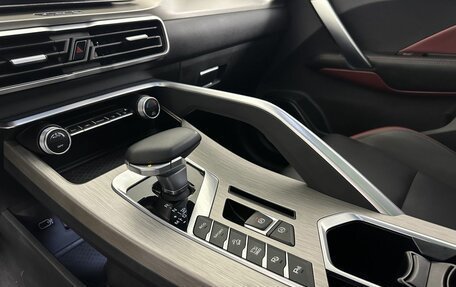 Geely Coolray I, 2023 год, 1 650 000 рублей, 13 фотография