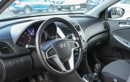 Hyundai Solaris II рестайлинг, 2011 год, 819 000 рублей, 9 фотография
