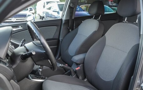 Hyundai Solaris II рестайлинг, 2011 год, 819 000 рублей, 11 фотография