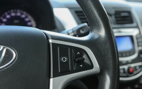 Hyundai Solaris II рестайлинг, 2011 год, 819 000 рублей, 17 фотография