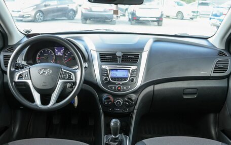 Hyundai Solaris II рестайлинг, 2011 год, 819 000 рублей, 8 фотография