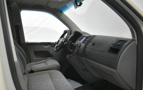 Volkswagen Caravelle T5, 2007 год, 999 000 рублей, 13 фотография