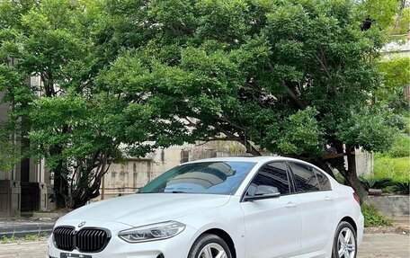 BMW 1 серия, 2023 год, 2 000 000 рублей, 1 фотография