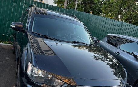 Mitsubishi Outlander III рестайлинг 3, 2011 год, 1 200 000 рублей, 1 фотография