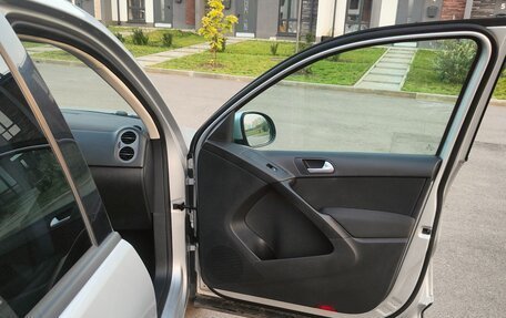 Volkswagen Tiguan I, 2011 год, 950 000 рублей, 6 фотография