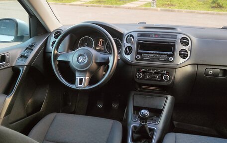 Volkswagen Tiguan I, 2011 год, 950 000 рублей, 7 фотография