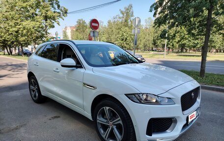 Jaguar F-Pace, 2016 год, 1 985 000 рублей, 3 фотография