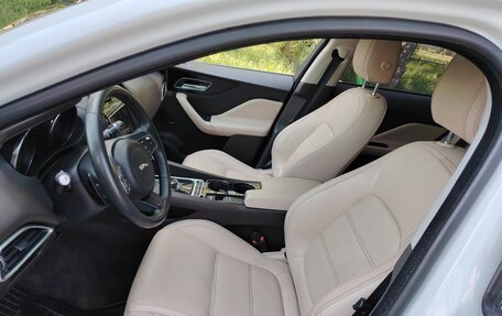 Jaguar F-Pace, 2016 год, 1 985 000 рублей, 10 фотография