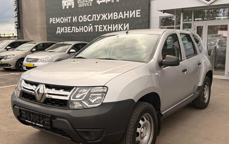 Renault Duster I рестайлинг, 2016 год, 1 000 000 рублей, 3 фотография