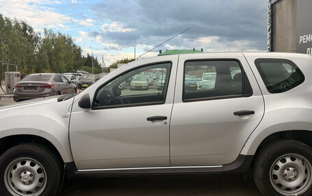 Renault Duster I рестайлинг, 2016 год, 1 000 000 рублей, 4 фотография