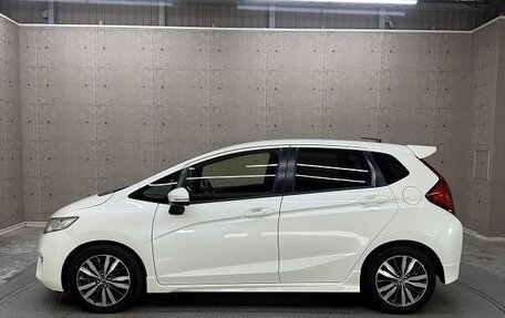 Honda Fit III, 2013 год, 900 000 рублей, 4 фотография