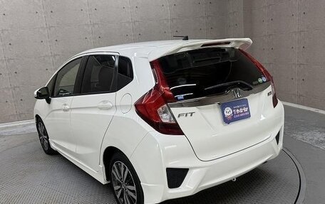 Honda Fit III, 2013 год, 900 000 рублей, 6 фотография