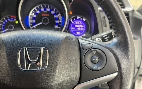 Honda Fit III, 2013 год, 900 000 рублей, 10 фотография
