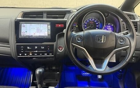 Honda Fit III, 2013 год, 900 000 рублей, 8 фотография