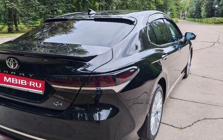 Toyota Camry, 2019 год, 2 300 000 рублей, 5 фотография
