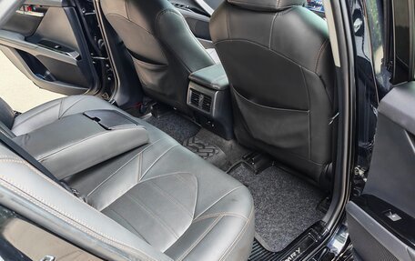 Toyota Camry, 2019 год, 2 300 000 рублей, 16 фотография