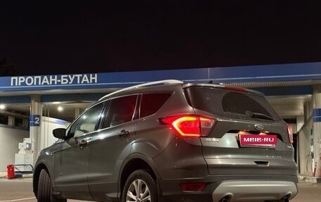 Ford Kuga III, 2017 год, 1 300 000 рублей, 4 фотография